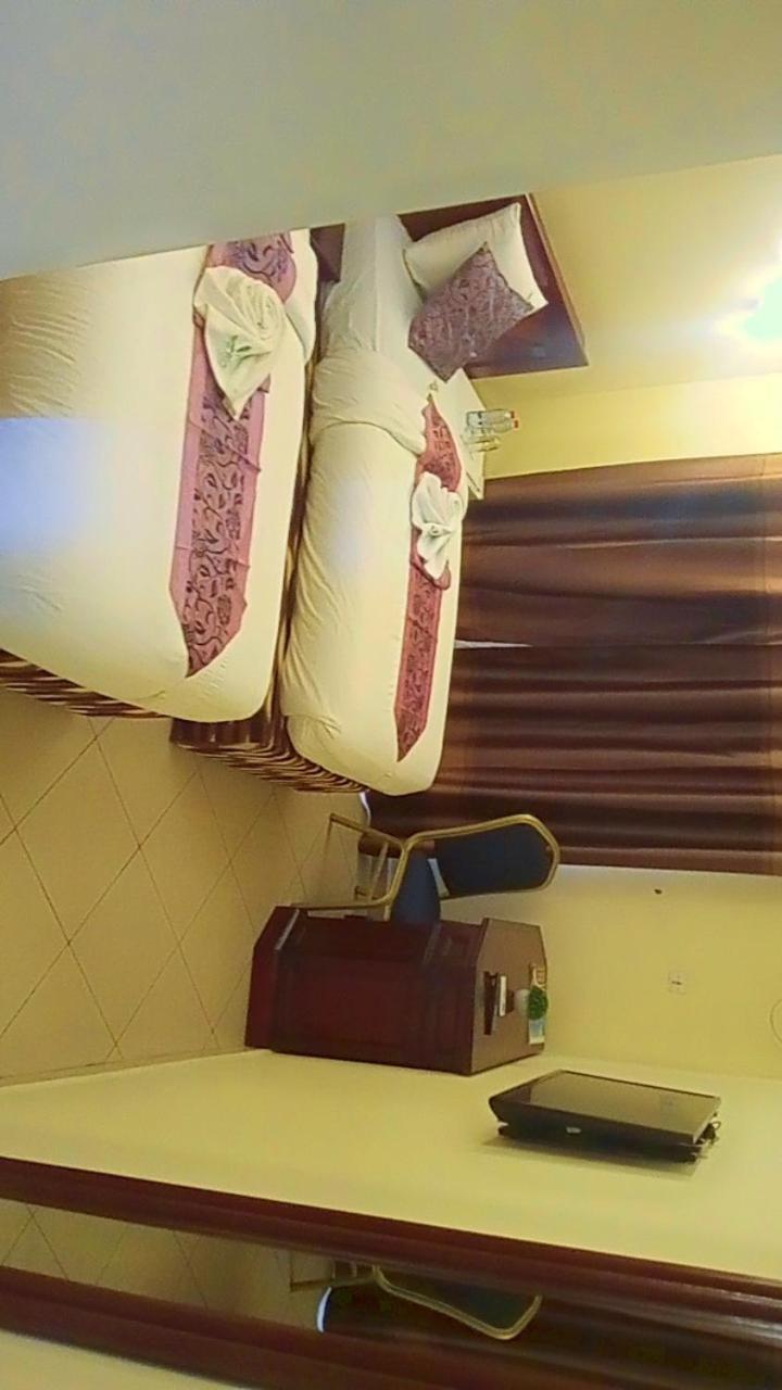 Hotel Vallee Des Princes Douala Exterior photo